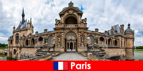 Αξιοθέατα και ενδιαφέροντα μέρη στο Παρίσι για τους λάτρεις της τέχνης και ιστορίες