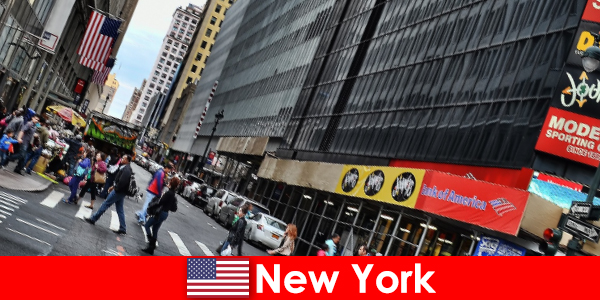 Τα γλυπτά walk-in είναι ανάμεσα στα νέα αξιοθέατα της Νέας Υόρκης