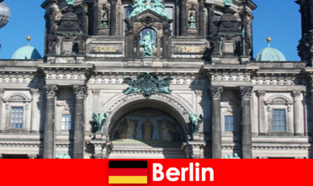 Το Βερολίνο παρά τον Covid 19 προσελκύει νέους τουρίστες από όλο τον κόσμο