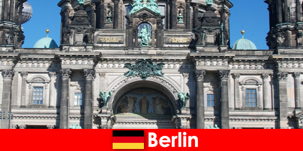 Το Βερολίνο παρά τον Covid 19 προσελκύει νέους τουρίστες από όλο τον κόσμο
