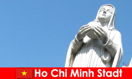Οικονομικό κέντρο του Βιετνάμ Ho Chi Minh City ένας προορισμός για τους ξένους