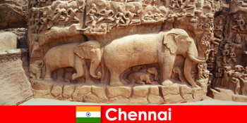 Οι ξένοι είναι ενθουσιασμένοι με τα παραδοσιακά πολιτιστικά κτίρια στο Τσενάι της Ινδίας