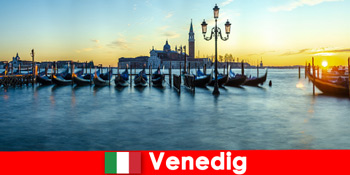 Ρομαντικός μήνας του μέλιτος για ζευγάρια στην πλωτή πόλη της Βενετίας Ιταλία
