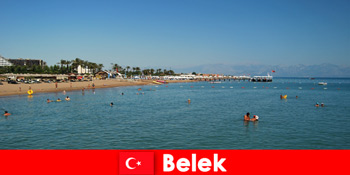 Ηλιόλουστη παραλία και θάλασσα για αγνώστους στο Belek της Τουρκίας